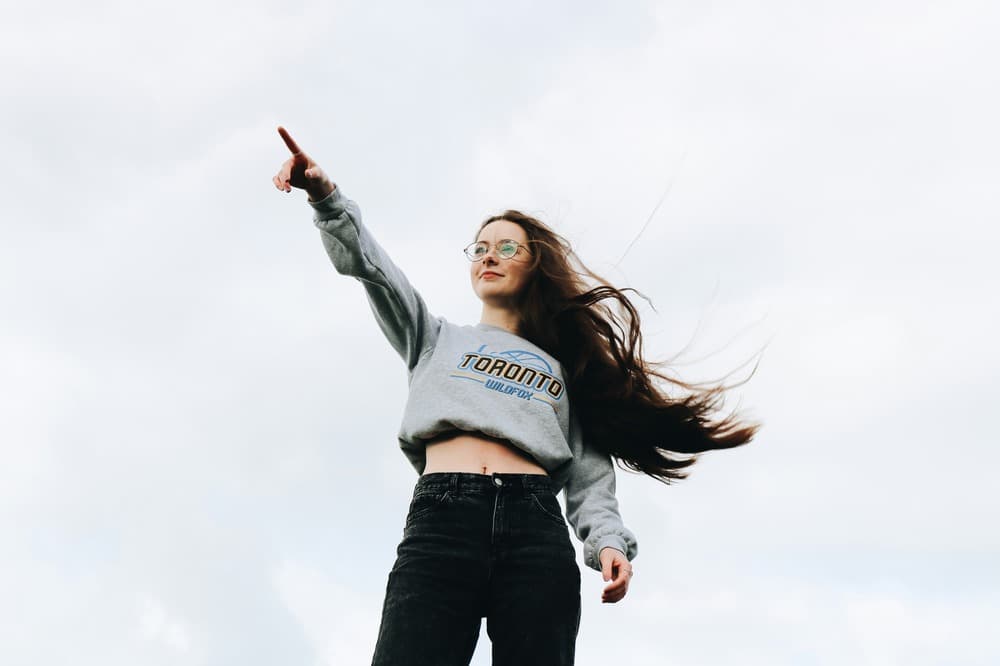 Master the High-Status Mindset: Body Language Secrets of Success